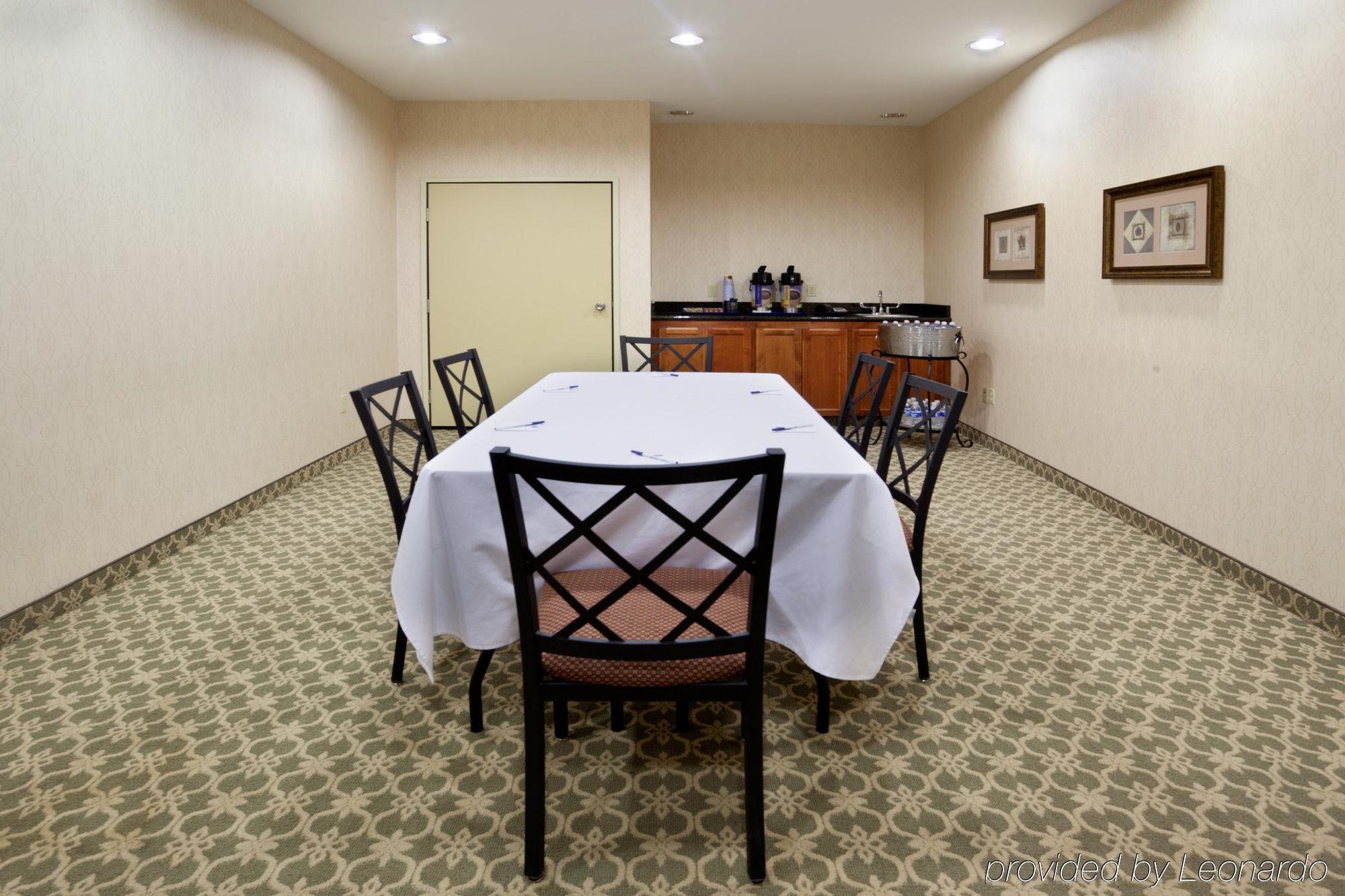 Holiday Inn Express Windsor Sonoma Wine Country By Ihg מסעדה תמונה